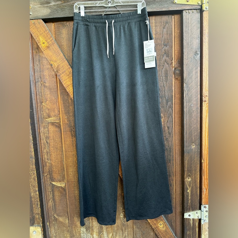 Vuori Black Heather Wide-Leg Pants Medium LONG inseam